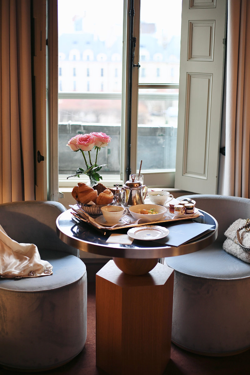 Cour des Vosges Paris collection